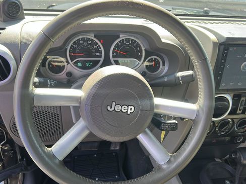 Used 2008 Jeep Wrangler Unlimited Sahara w/ Trailer Tow Group RWD image 13