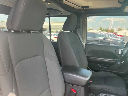 Used 2020 Jeep Gladiator Sport w/ Quick Order Package 24S AWD/4WD image 25