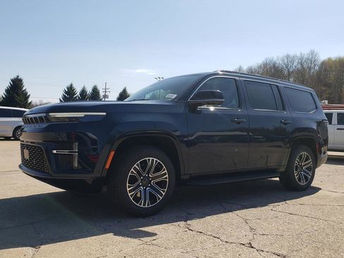 New 2026 Jeep Grand Wagoneer 4WD image 8