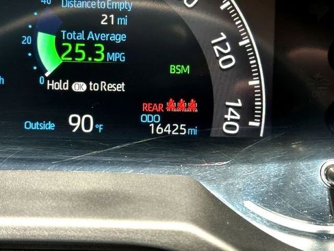 Used 2024 Toyota RAV4 XLE FWD image 24