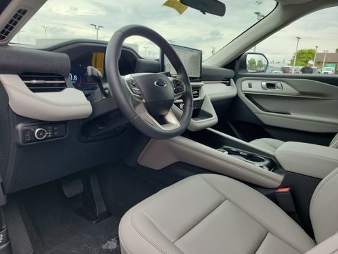 New 2026 Ford Explorer Active w/ Active Comfort Package AWD/4WD image 21
