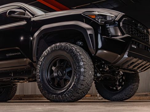 Used 2026 Toyota Tacoma TRD Off-Road image 16