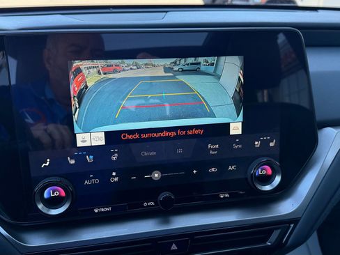 Used 2024 Lexus TX 350 AWD image 31