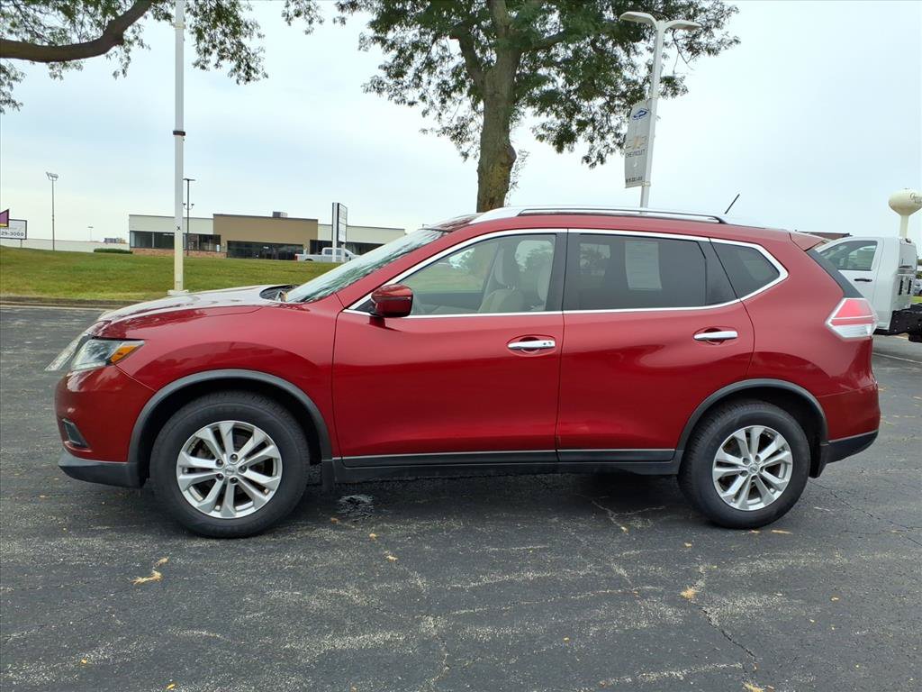 Used 2016 Nissan Rogue SV FWD image 4