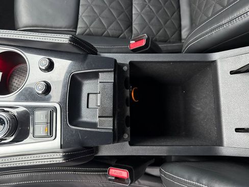 Used 2017 Nissan Maxima Platinum w/ Interior Lighting Package image 29