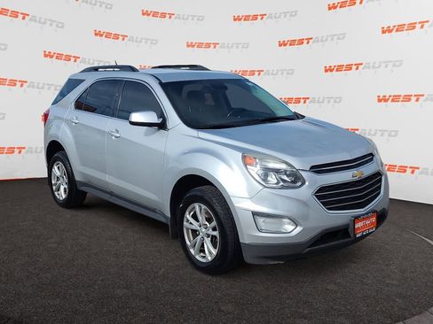 Used 2017 Chevrolet Equinox LT w/ Convenience Package AWD/4WD image 7