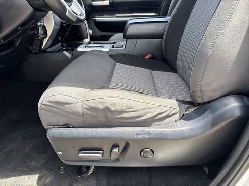 Used 2016 Toyota Tundra SR5 w/ SR5 Upgrade Package RWD image 21