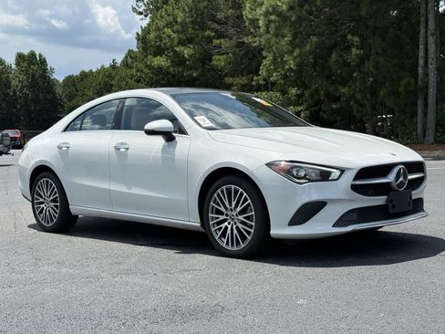 Used 2023 Mercedes-Benz CLA 250 4MATIC w/ Premium Package image 21