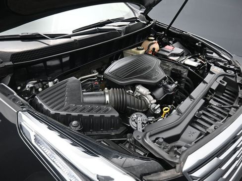 Used 2017 Cadillac XT5 Luxury w/ LPO, Wheel Lock Package image 51