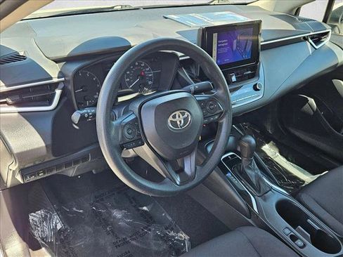Used 2023 Toyota Corolla LE FWD image 10