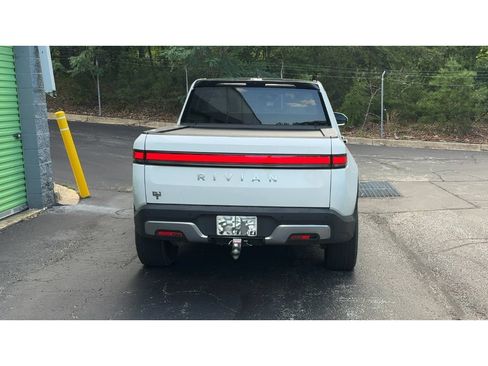 Used 2024 Rivian R1T Adventure AWD/4WD image 4