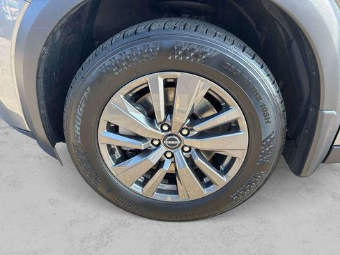 Certified 2023 Nissan Pathfinder SV w/ SV Premium Package image 7