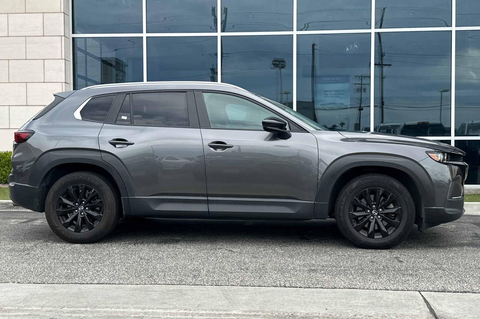 Used 2025 MAZDA CX-50 AWD 2.5 S w/ Preferred Package image 3