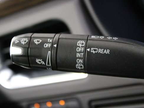 Used 2023 Chevrolet Suburban Premier image 45