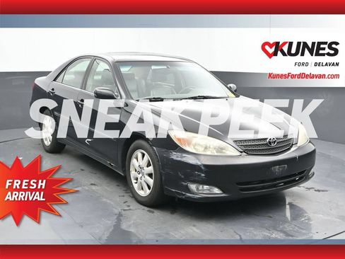 Used 2003 Toyota Camry XLE w/ XLE Premium Pkg FWD image 1
