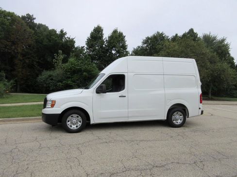 Used 2021 Nissan NV 2500 SV RWD image 21