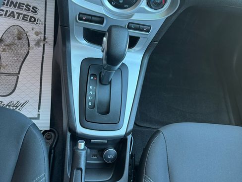 Used 2017 Ford Fiesta SE w/ Cold Weather Package image 10