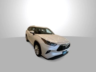 New 2026 Toyota Highlander Limited