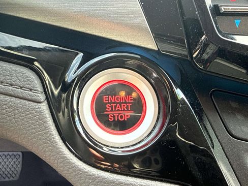 Used 2023 Honda Odyssey Touring image 18