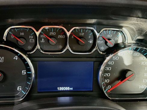Used 2018 GMC Sierra 1500 SLT AWD/4WD image 3