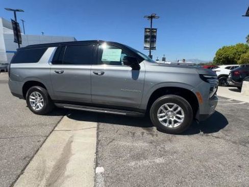 New 2026 Chevrolet Suburban LT w/ Comfort Package RWD image 2
