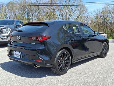 Used 2024 MAZDA MAZDA3 s FWD image 6