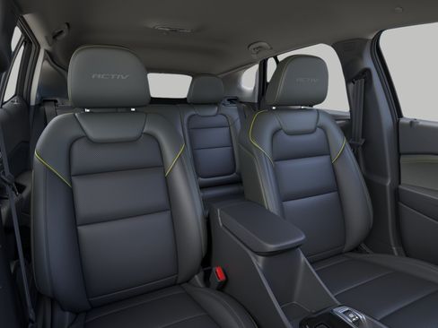 New 2026 Chevrolet Trax ACTIV w/ Driver Confidence Package FWD image 16