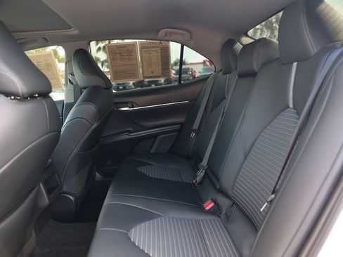 Used 2024 Toyota Camry SE image 33