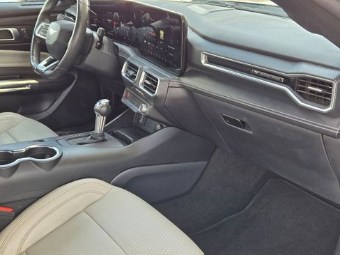 Used 2024 Ford Mustang Premium image 23