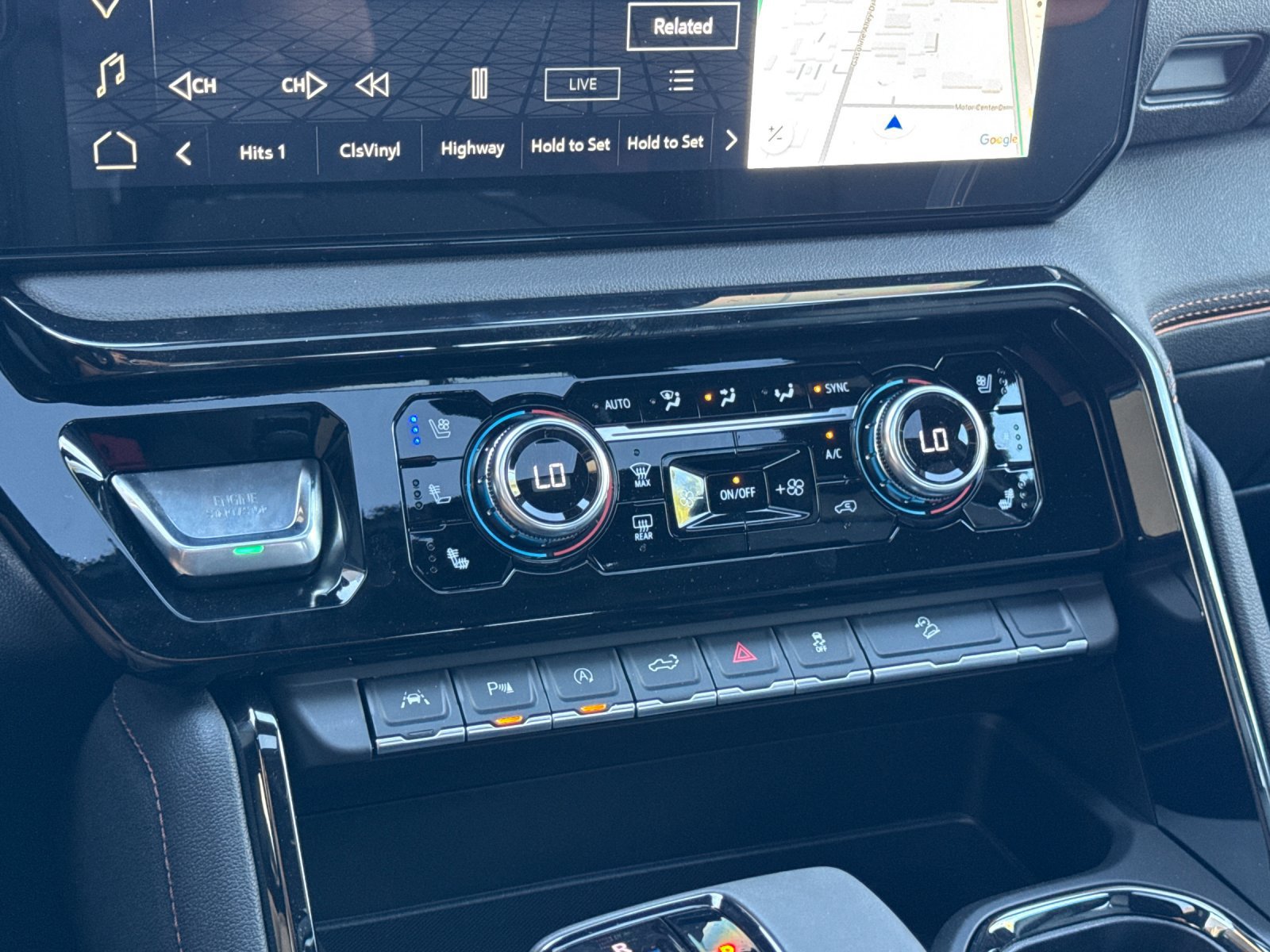 New 2026 GMC Sierra 1500 AT4 w/ AT4 Premium Package AWD/4WD image 18