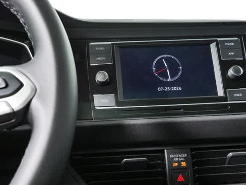 Used 2024 Volkswagen Jetta SE w/ Panoramic Sunroof Package FWD image 16