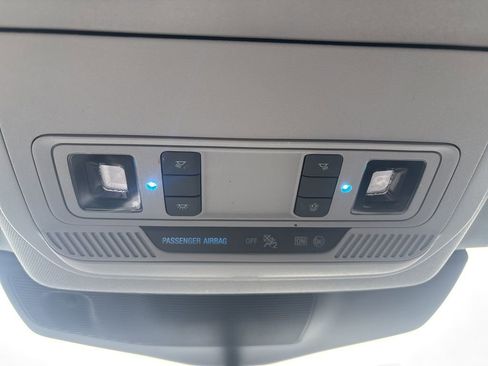 Used 2022 Ford Explorer XLT w/ Equipment Group 202A image 31