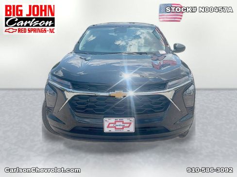 Used 2026 Chevrolet Trax LS FWD image 10