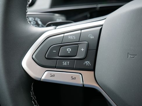 New 2025 Volkswagen Atlas Cross Sport SE image 17