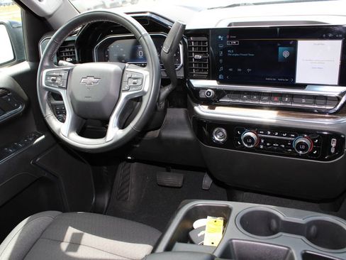 Used 2024 Chevrolet Silverado 1500 RST w/ Z71 Off-Road Package AWD/4WD image 33