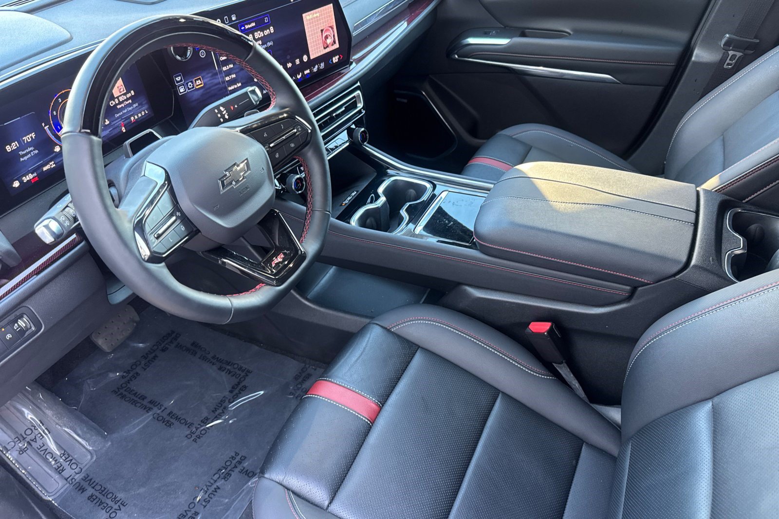 Used 2024 Chevrolet Traverse RS w/ LPO, Floor Liner Package AWD/4WD image 4