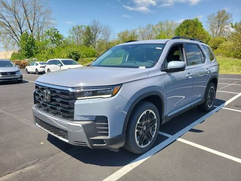 New 2026 Honda Pilot Touring image 11