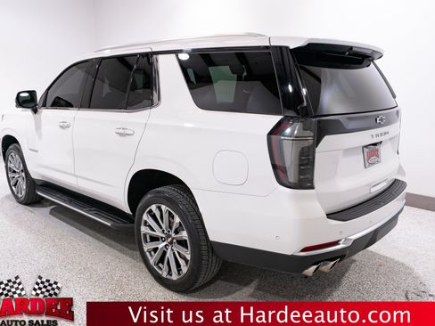 Used 2025 Chevrolet Tahoe High Country w/ LPO, Illumination Package AWD/4WD image 3