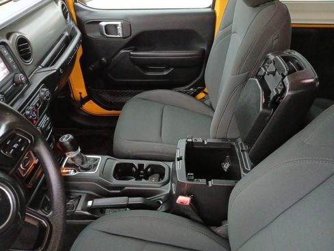Used 2018 Jeep Wrangler Sport AWD/4WD image 23