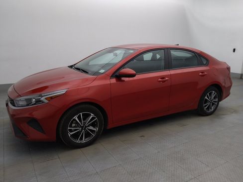 Used 2024 Kia Forte LXS image 2