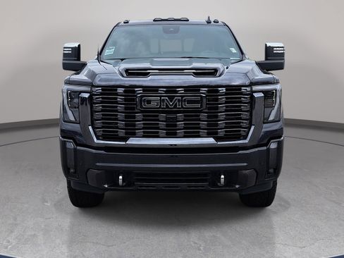 Used 2024 GMC Sierra 2500 Denali Ultimate w/ Max Trailering Package AWD/4WD image 2