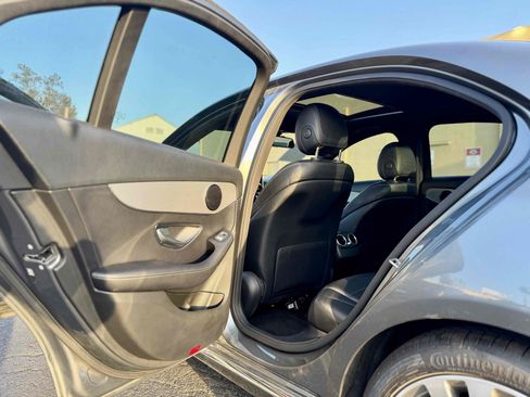 Used 2018 Mercedes-Benz C 300 Sedan w/ Multimedia Package image 17