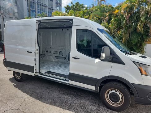 Used 2024 Ford Transit 250 148 Medium Roof RWD image 8