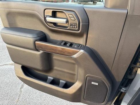 Used 2021 GMC Sierra 1500 SLT w/ SLT Premium Plus Package AWD/4WD image 14