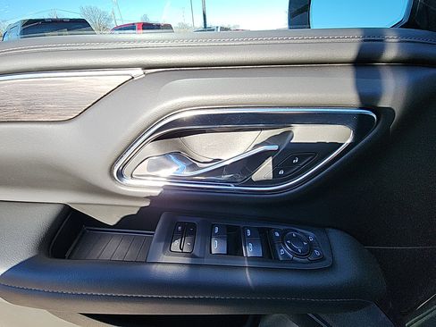 Certified 2024 Chevrolet Tahoe Z71 w/ Luxury Package image 13