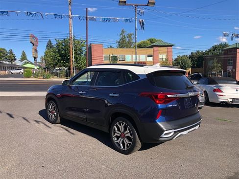 Used 2022 Kia Seltos SX AWD/4WD image 5