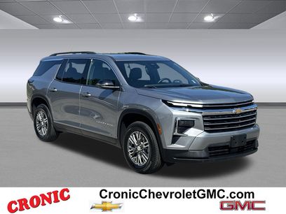 Used 2026 Chevrolet Traverse LT