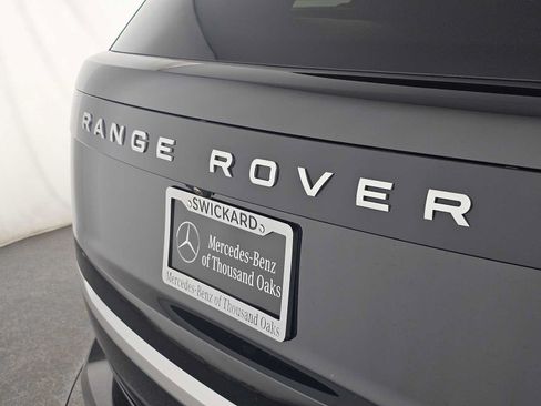 Used 2025 Land Rover Range Rover Long Wheelbase Autobiography AWD/4WD image 13