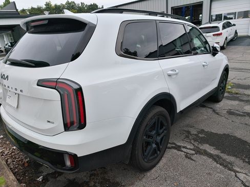 Used 2025 Kia Telluride SX Prestige X-Line AWD/4WD image 4