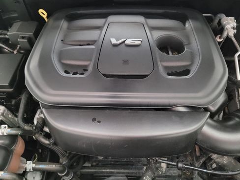 Used 2018 Jeep Grand Cherokee Limited image 30